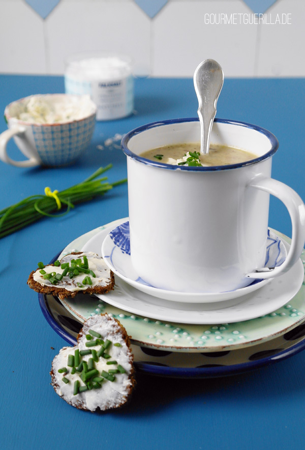 mushroom soup_with_apple-chive-sour cream4