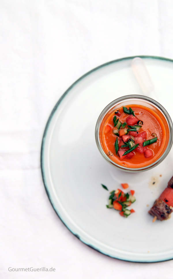  Bloody Mary Gazpacho with lamb and melon skewer #recipe #gourmet guerrilla # vodka 